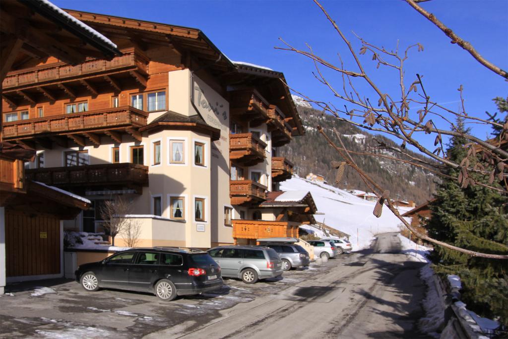 Tonis Ferienheim Appartement Sölden Buitenkant foto