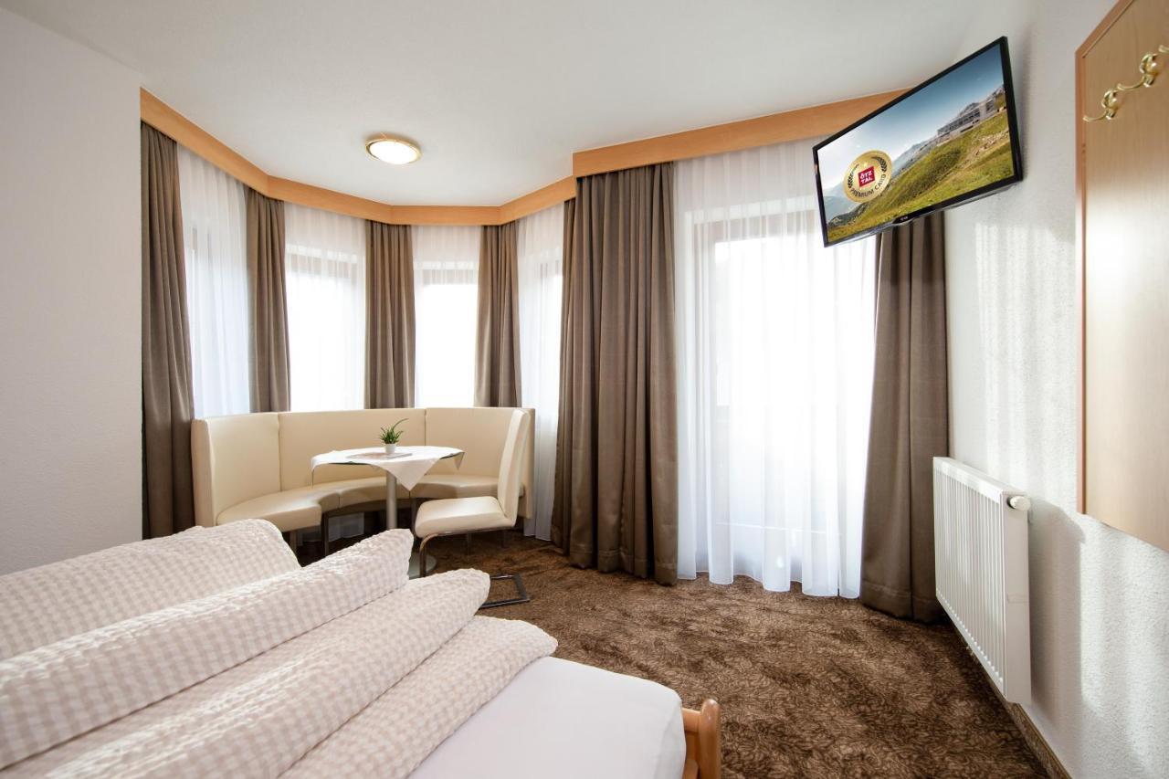 Tonis Ferienheim Appartement Sölden Buitenkant foto